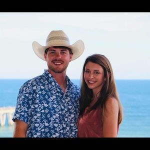 Meet your Posher, Sara grace